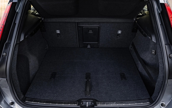 Volvo XC 40 cena 119900 przebieg: 147615, rok produkcji 2019 z Golub-Dobrzyń małe 781